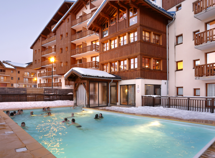 Valfréjus - La Turra - piscine_03