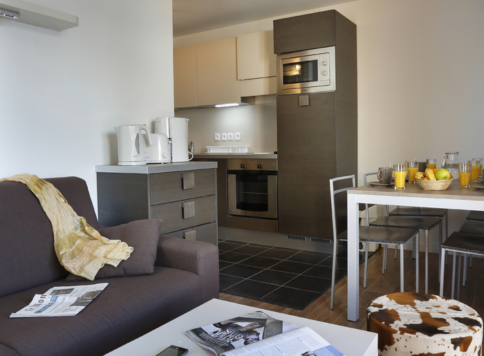 Les Deux Alpes - Au Coeur des Ours -apt_A4_04