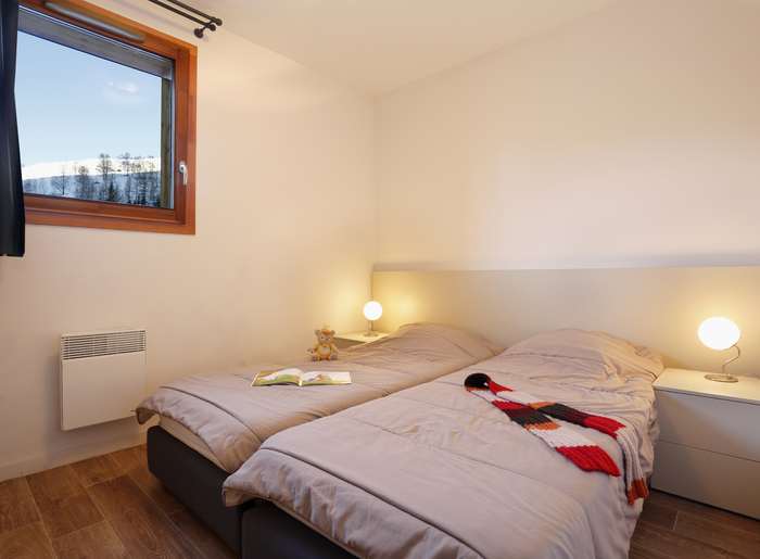 Les Deux Alpes - Au Coeur des Ours -apt_A3_04