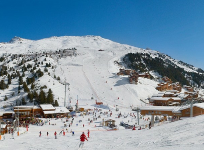 Move_Mountains_Luxury_Holidays_Meribel_Mottaret_France_Hotel_Alpen_Ruitor_Exterior-912x448