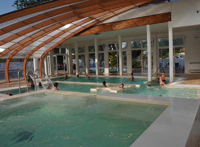 COPYRIGHT_COYOTE_BIPER_GORRI_PISCINE_INT_4166