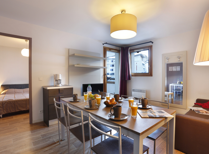 Les Deux Alpes - Au Coeur des Ours -apt_A3_02